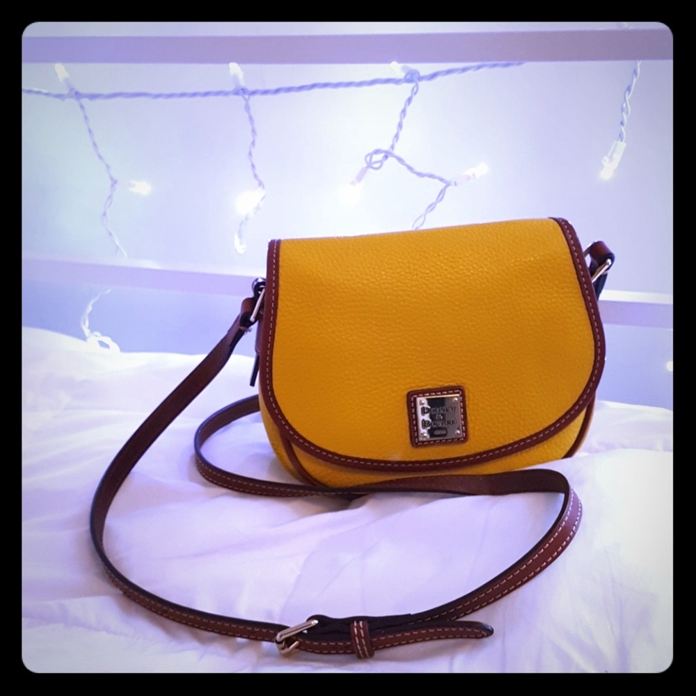 Dooney and Burke Pebble Grain Hallie